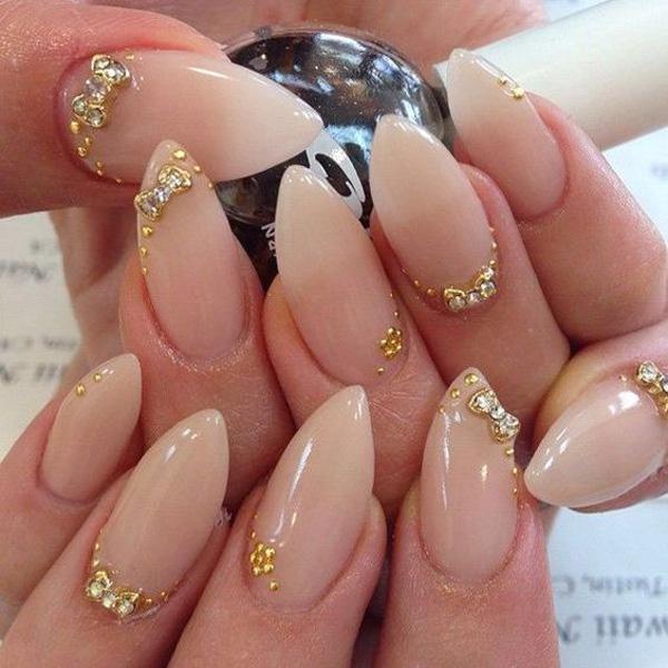 almond-nail-art-48