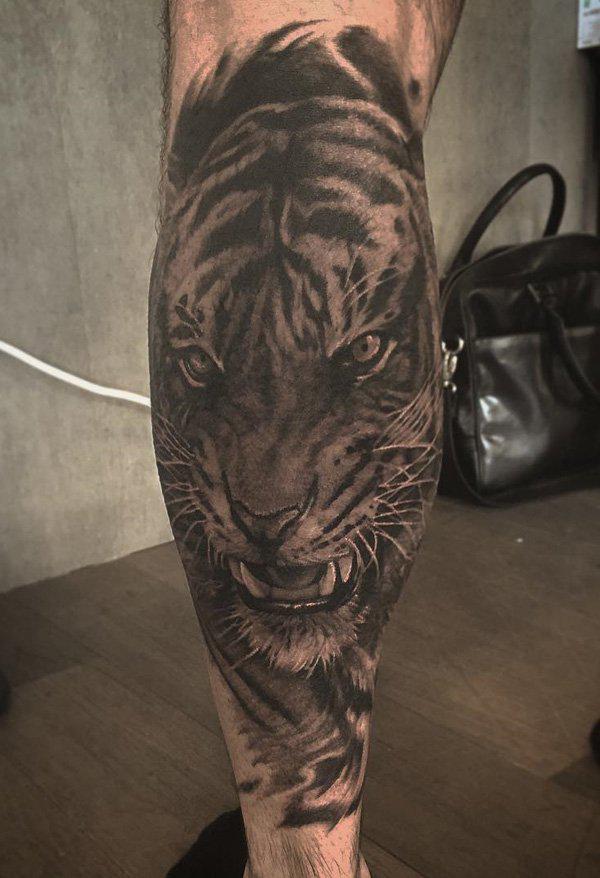 Tiger Kalb Tattoo-6