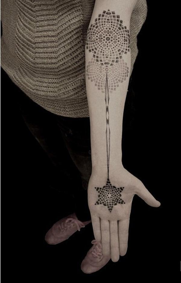 Mandala inspirovaná tetováním na předloktí
