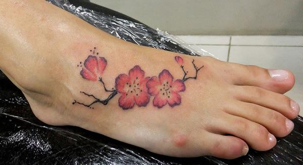 Sakura tetování nohou