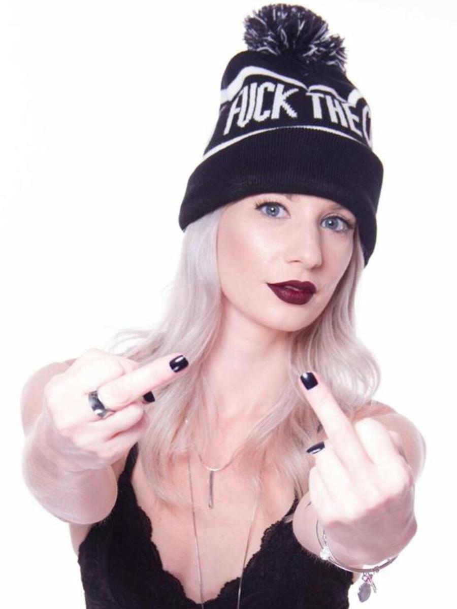 Fuck the Cold Beanie von Ktag