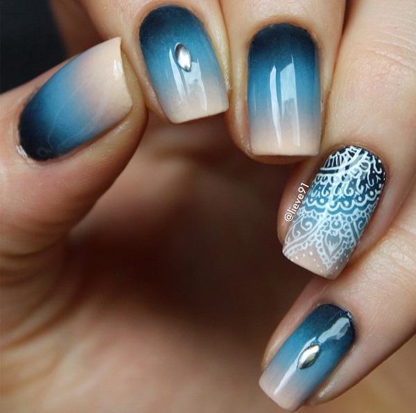 Modrý přechod s krajkovým nail art-50