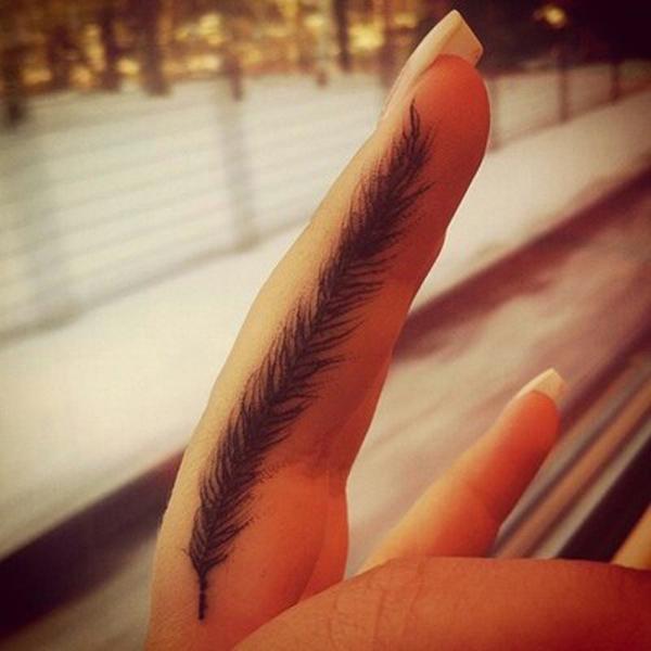 Malé tetování Feather Finger