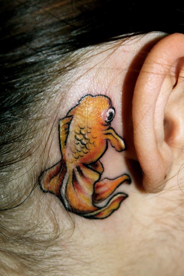 Malé tetování ušní ryby
