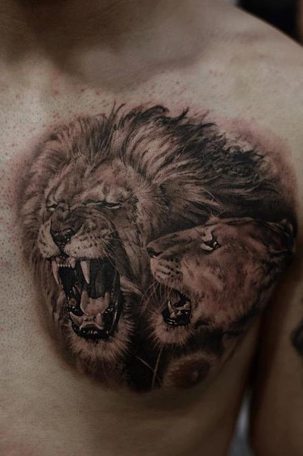 Löwen Tattoo auf der Brust