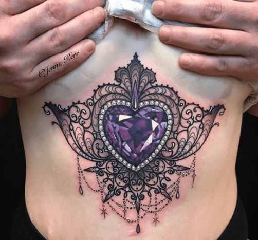 tetování pod prsa, tetování hrudní kosti, tetování, tetování, tetování, inspirace tetováním, tetování, inkoust, inkoustový tisk