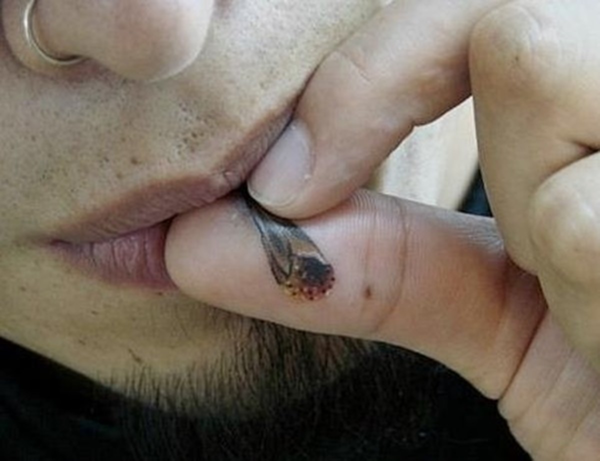 Finger-Tattoo-Designs-57