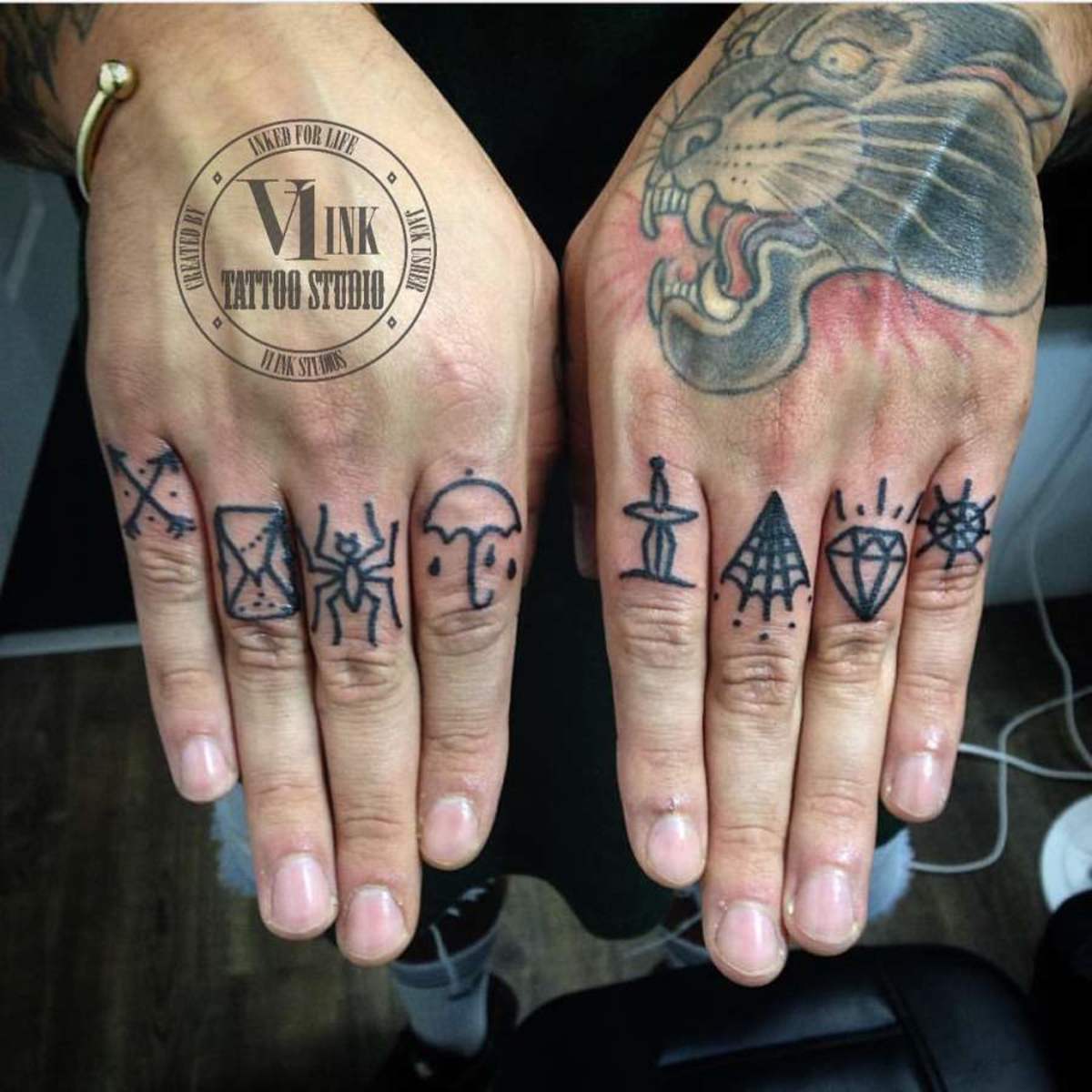 finger-tattoos-tattoos-mit-bedeutung-designsmag-001