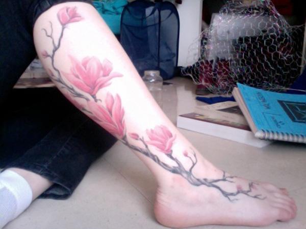 tetování s zpožděním květu magnólie
