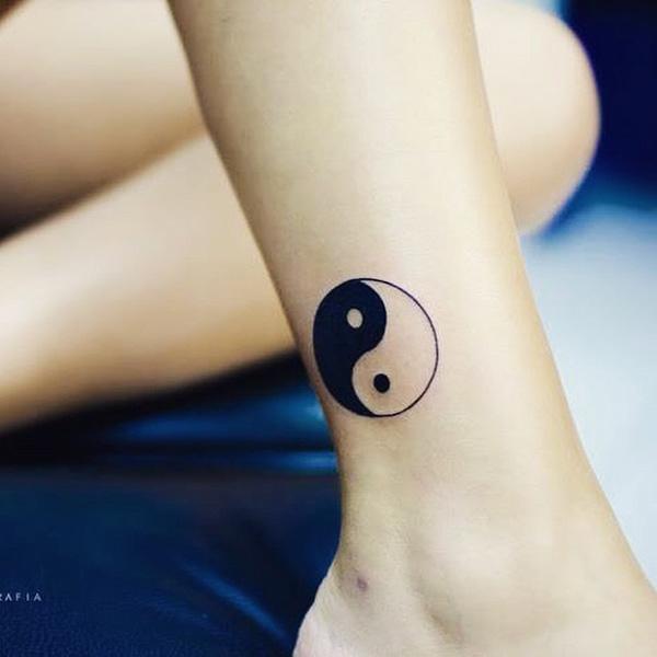 Yin Yang Knöchel Tattoo-24