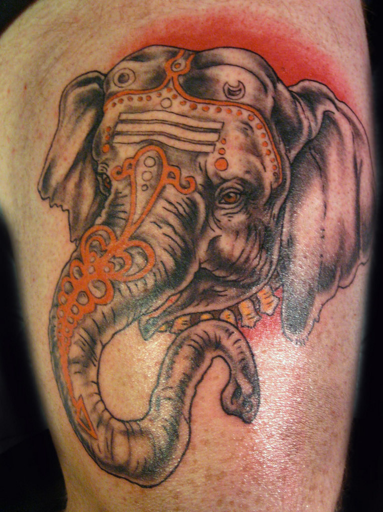 50 Original-Elefanten-Tattoo-Designs. # 7 ist Genie.