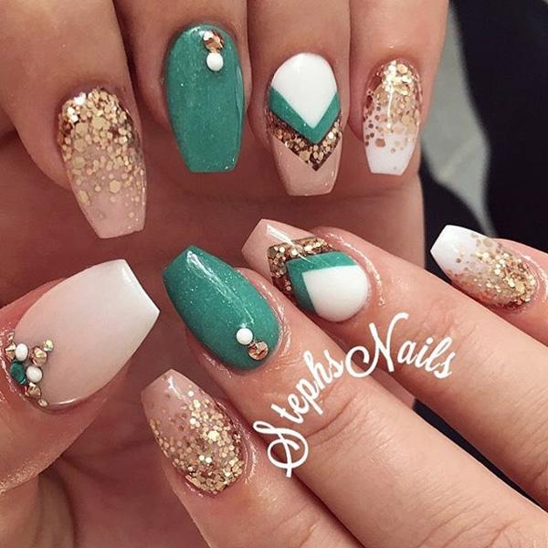 rhinestone-nail-art-11