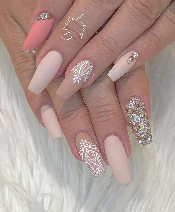 rhinestone-nail-art-31