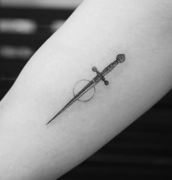 tetování mečem-35