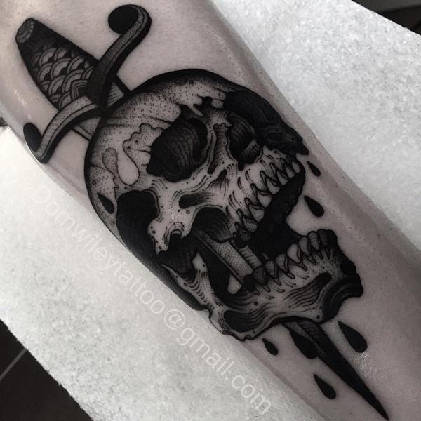 Schwert mit Totenkopf Tattoo-25