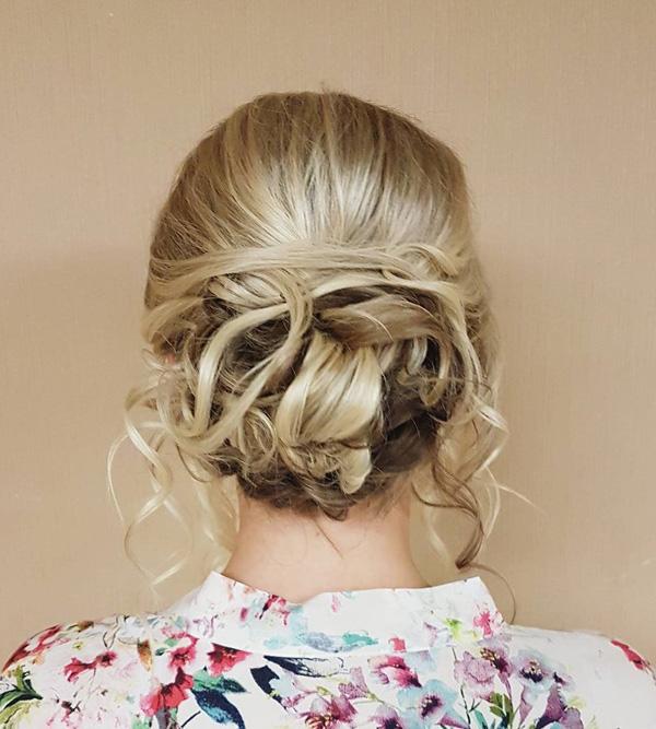 updos-pro-dlouhé vlasy-31