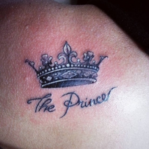 51 Crown Tattoos مناسب للملك أو الملكة مثلك