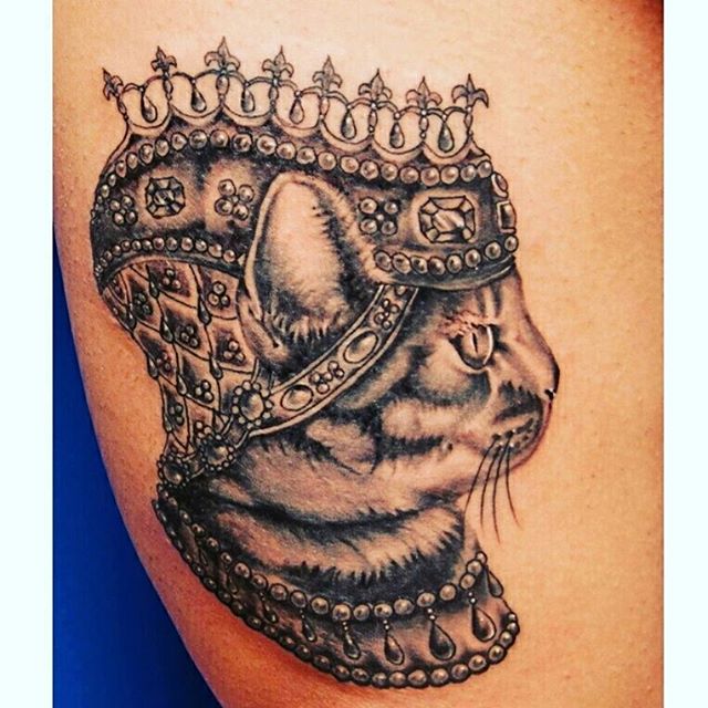 51 Crown Tattoos مناسب للملك أو الملكة مثلك