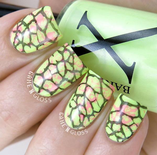 Abstraktní nail art-51