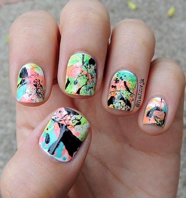 Abstraktní nail art-24