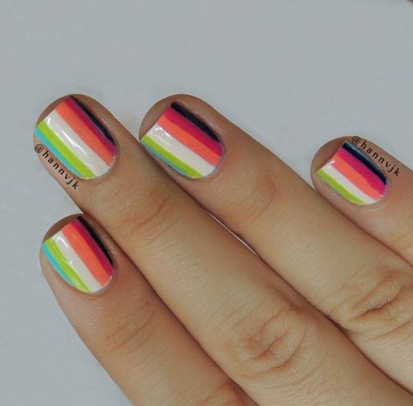 Abstraktní nail art-32