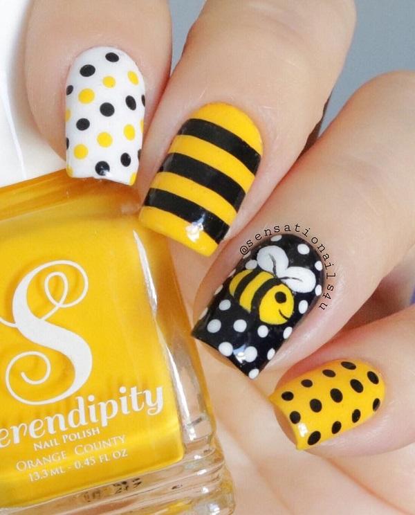 Streifen Nail Art