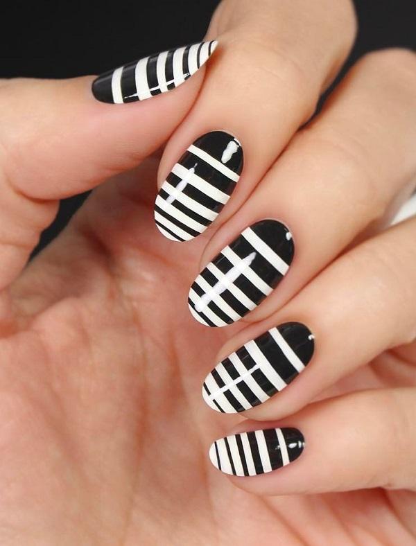 Streifen Nail Art