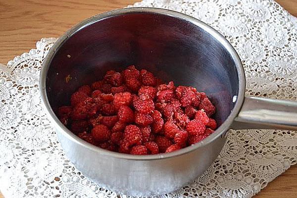 préparer des framboises