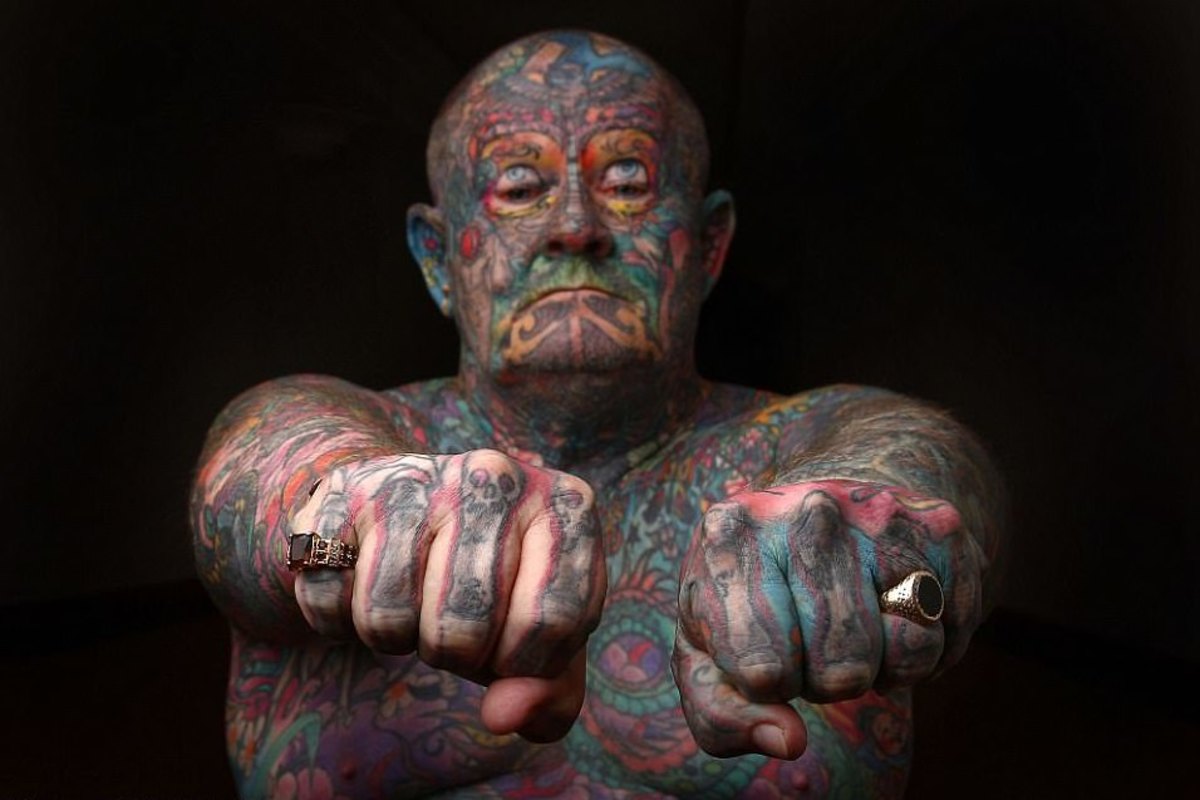 John kenney, 60 Jahre alte Tattoos, alt und tätowiert, Gangster-Tattoos, Gesichts-Tattoos, Mann-Tattoos am ganzen Körper aus Selbsthass, Finger abgeschnitten