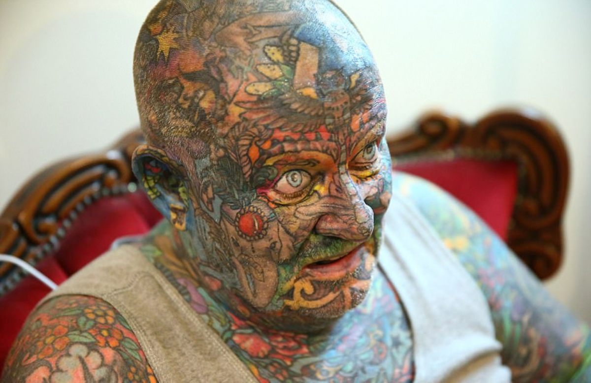 John kenney, 60 Jahre alte Tattoos, alt und tätowiert, Gangster-Tattoos, Gesichts-Tattoos, Mann-Tattoos am ganzen Körper aus Selbsthass, Finger abgeschnitten