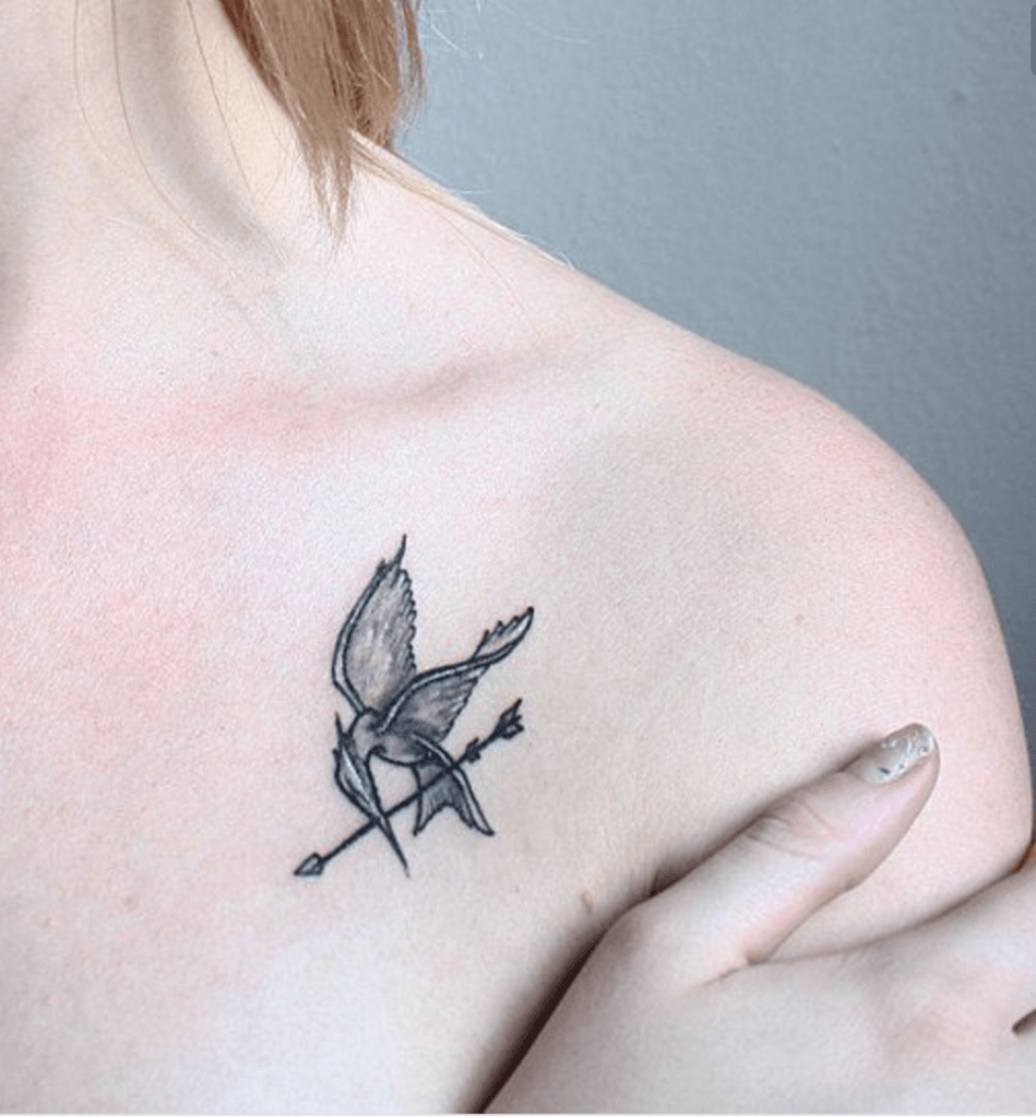 73 Kragenknochen-Tattoos, die begeistern werden. Tattoo Fotos und Design