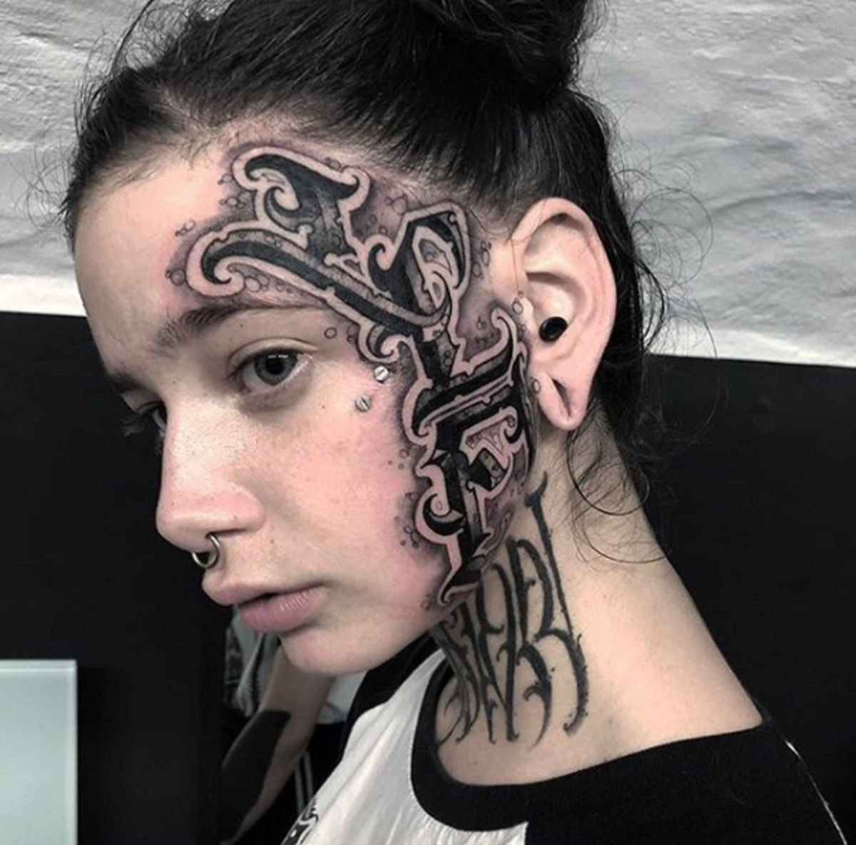 tätowierung, tätowierer, tattoo-idee, tattoo-inspiration, tattoo-design, kopftätowierung, eingefärbt, inkedmag