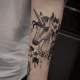 tätowierung, tätowierer, feines linientattoo, schwarz-graues tattoo, tattoo-idee, tattoo-inspiration, tattoo-kunst, eingefärbt, inkedmag