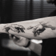 tätowierung, tätowierer, feines linientattoo, schwarz-graues tattoo, tattoo-idee, tattoo-inspiration, tattoo-kunst, eingefärbt, inkedmag