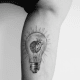 tätowierung, tätowierer, feines linientattoo, schwarz-graues tattoo, tattoo-idee, tattoo-inspiration, tattoo-kunst, eingefärbt, inkedmag