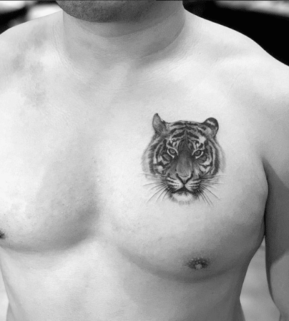 tätowierung, tätowierer, feines linientattoo, schwarz-graues tattoo, tattoo-idee, tattoo-inspiration, tattoo-kunst, eingefärbt, inkedmag