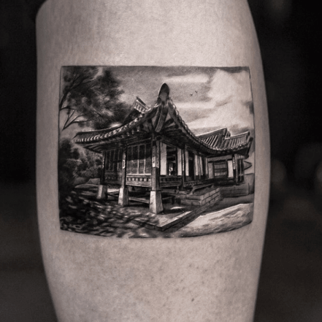 tätowierung, tätowierer, feines linientattoo, schwarz-graues tattoo, tattoo-idee, tattoo-inspiration, tattoo-kunst, eingefärbt, inkedmag