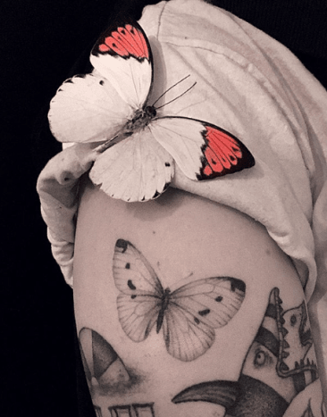 tätowierung, tätowierer, feines linientattoo, schwarz-graues tattoo, tattoo-idee, tattoo-inspiration, tattoo-kunst, eingefärbt, inkedmag