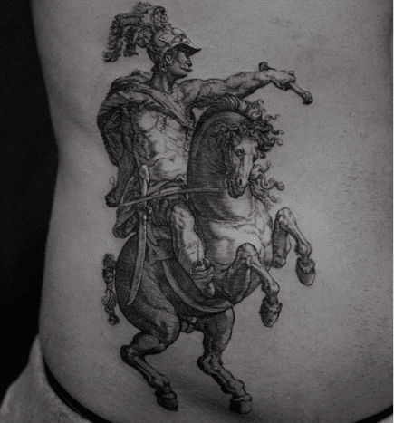 tätowierung, tätowierer, feines linientattoo, schwarz-graues tattoo, tattoo-idee, tattoo-inspiration, tattoo-kunst, eingefärbt, inkedmag