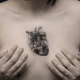 tätowierung, tätowierer, feines linientattoo, schwarz-graues tattoo, tattoo-idee, tattoo-inspiration, tattoo-kunst, eingefärbt, inkedmag