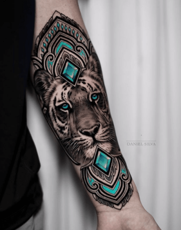 tätowierung, tätowierer, tätowierungskunst, tattoo-design, tattoo-inspiration, löwen-tattoo, tiger-tattoo, eingefärbt, inkedmag