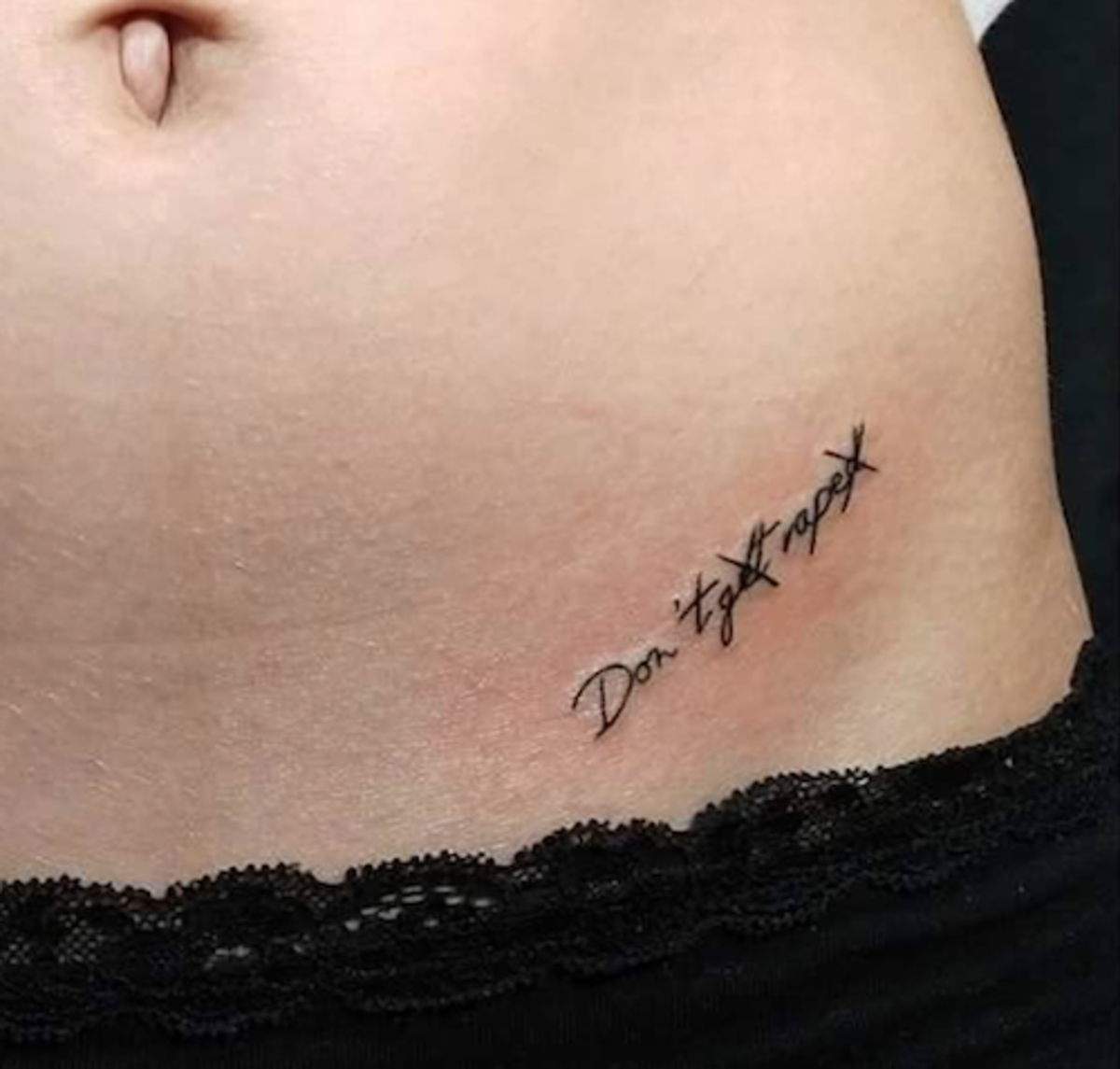 drobné-feministické-tetování