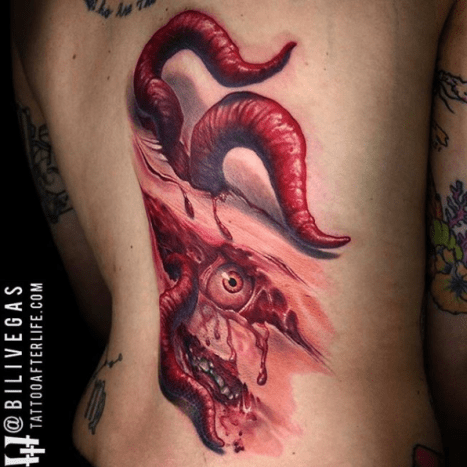 Tattoo, Tätowierer, Tattoo-Idee, Tattoo-Inspiration, Tattoo-Design, Tattoo-Kunst, Horror-Tattoo, eingefärbt, inkedmag