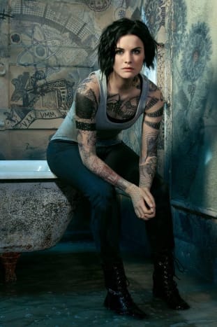 Jane Does Tinte spielt eine Hauptrolle in der TV-Serie Blindspot.