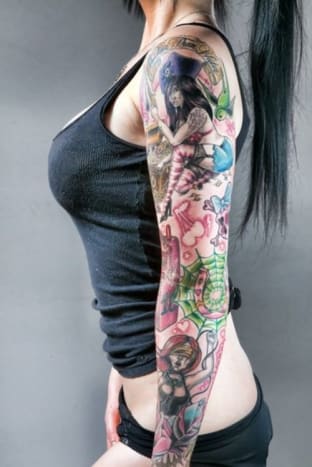 eingefärbtes Magazin, Tattoo-Inspiration, Tattoo-Kunst, Tattoo-Design, feminine Ärmel, Ärmeltätowierung, Tätowierer