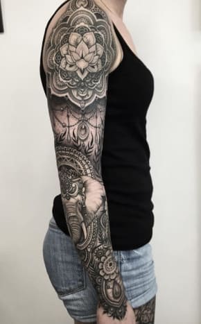 eingefärbtes Magazin, Tattoo-Inspiration, Tattoo-Kunst, Tattoo-Design, feminine Ärmel, Ärmeltätowierung, Tätowierer