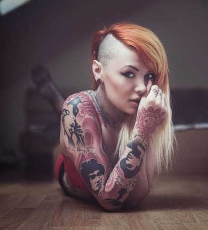 eingefärbtes Magazin, Tattoo-Inspiration, Tattoo-Kunst, Tattoo-Design, Tätowierer, feminine Ärmel, Ärmeltätowierung