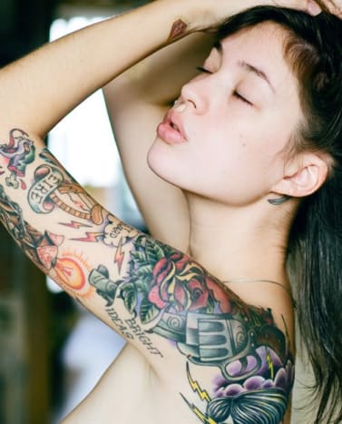 eingefärbtes Magazin, Tattoo-Inspiration, Tattoo-Kunst, Tattoo-Design, Tätowierer, feminine Ärmel, Ärmeltätowierung