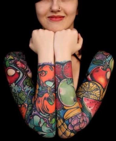 eingefärbtes Magazin, Tattoo-Inspiration, Tattoo-Kunst, Tattoo-Design, Tätowierer, feminine Ärmel, Ärmeltätowierung