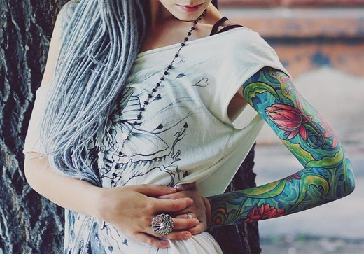 eingefärbtes Magazin, Tattoo-Inspiration, Tattoo-Kunst, Tattoo-Design, Tätowierer, feminine Ärmel, Ärmeltätowierung